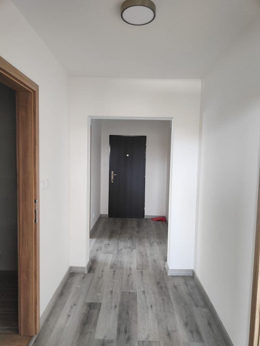 Prenájom bytu 3-izbový 75 m², Čs. armády, Kladno, Středočeský kraj Prenájom bytu 3-izbový 75 m², Čs. armády, Kladno, Středočeský kraj
