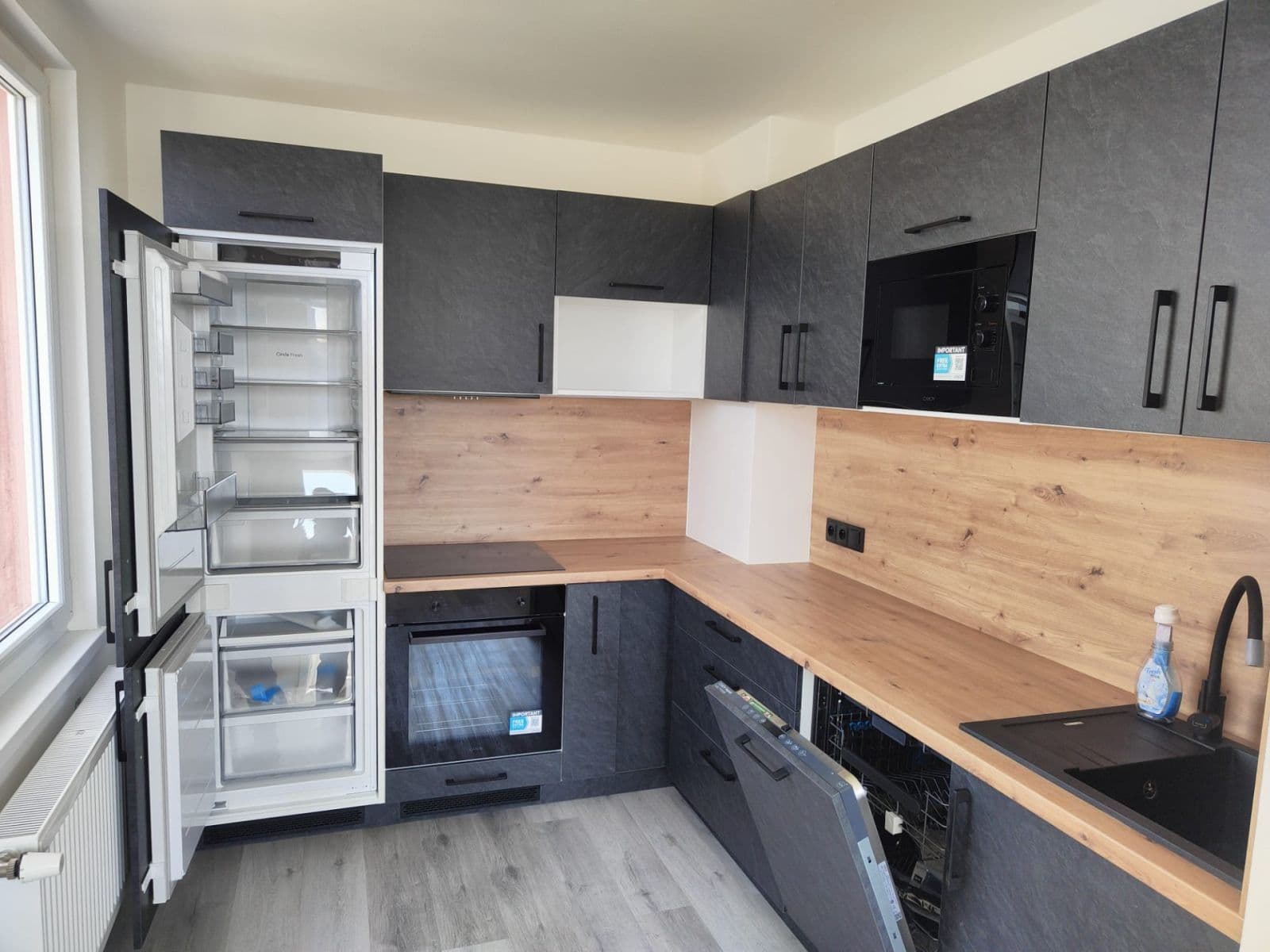 Prenájom bytu 3-izbový 75 m², Čs. armády, Kladno, Středočeský kraj Prenájom bytu 3-izbový 75 m², Čs. armády, Kladno, Středočeský kraj
