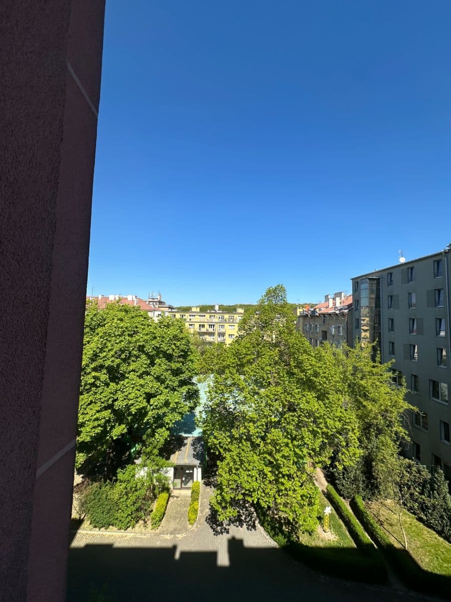 Prenájom bytu 1-izbový 30 m², Drahobejlova, Praha, Praha Prenájom bytu 1-izbový 30 m², Drahobejlova, Praha, Praha