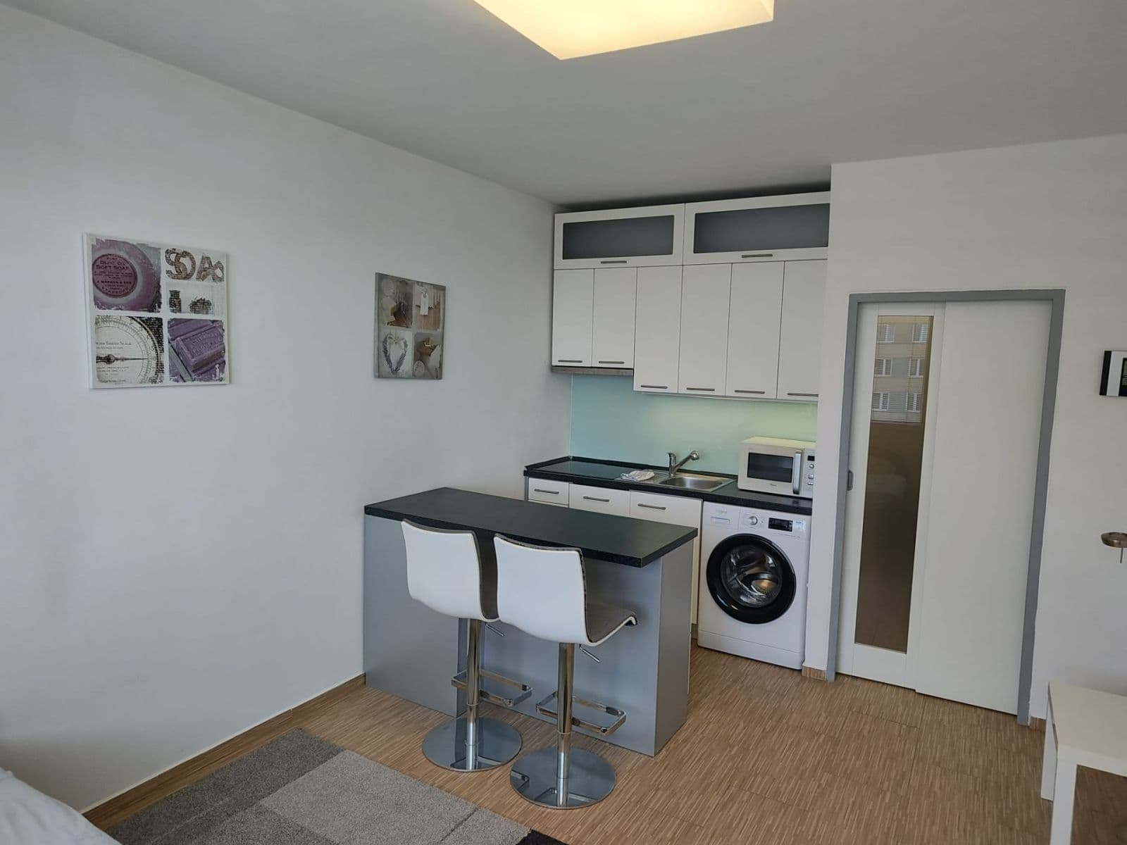 Prenájom bytu 1-izbový 32 m², Nad Lesním divadlem, Praha, Praha Prenájom bytu 1-izbový 32 m², Nad Lesním divadlem, Praha, Praha