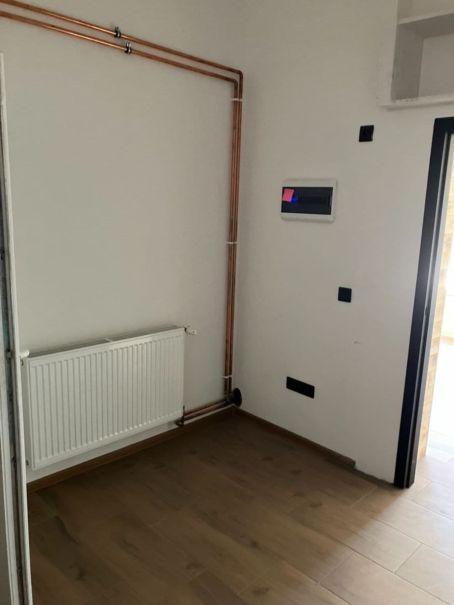 Prenájom nebytového priestoru 191 m², Spojených národů, Dvůr Králové nad Labem, Královéhradecký kraj Prenájom nebytového priestoru 191 m², Spojených národů, Dvůr Králové nad Labem, Královéhradecký kraj