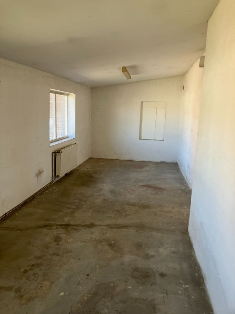 Prenájom nebytového priestoru 191 m², Spojených národů, Dvůr Králové nad Labem, Královéhradecký kraj Prenájom nebytového priestoru 191 m², Spojených národů, Dvůr Králové nad Labem, Královéhradecký kraj