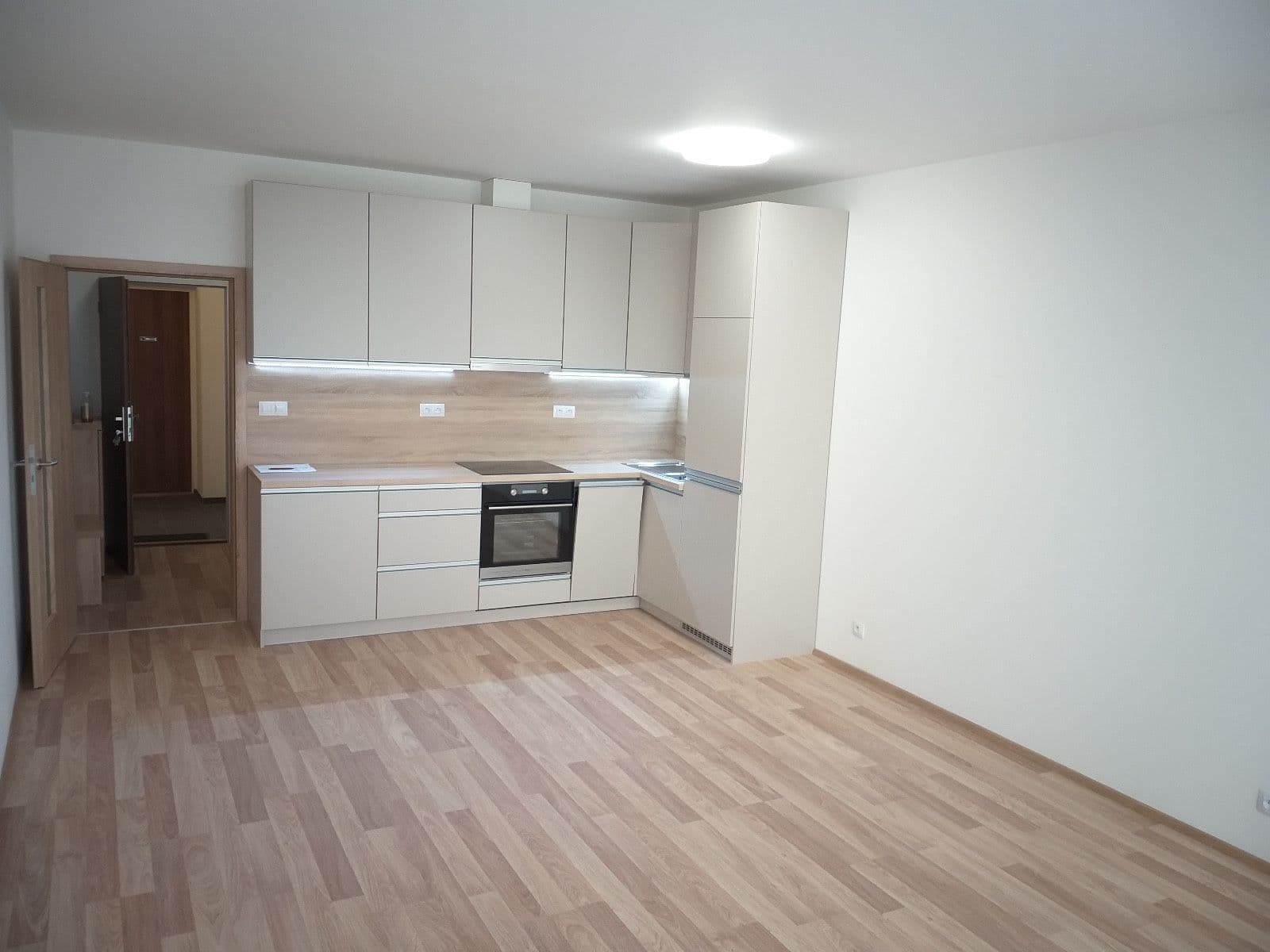 Prenájom bytu 1-izbový 36 m², Přadlácká, Brno, Jihomoravský kraj Prenájom bytu 1-izbový 36 m², Přadlácká, Brno, Jihomoravský kraj