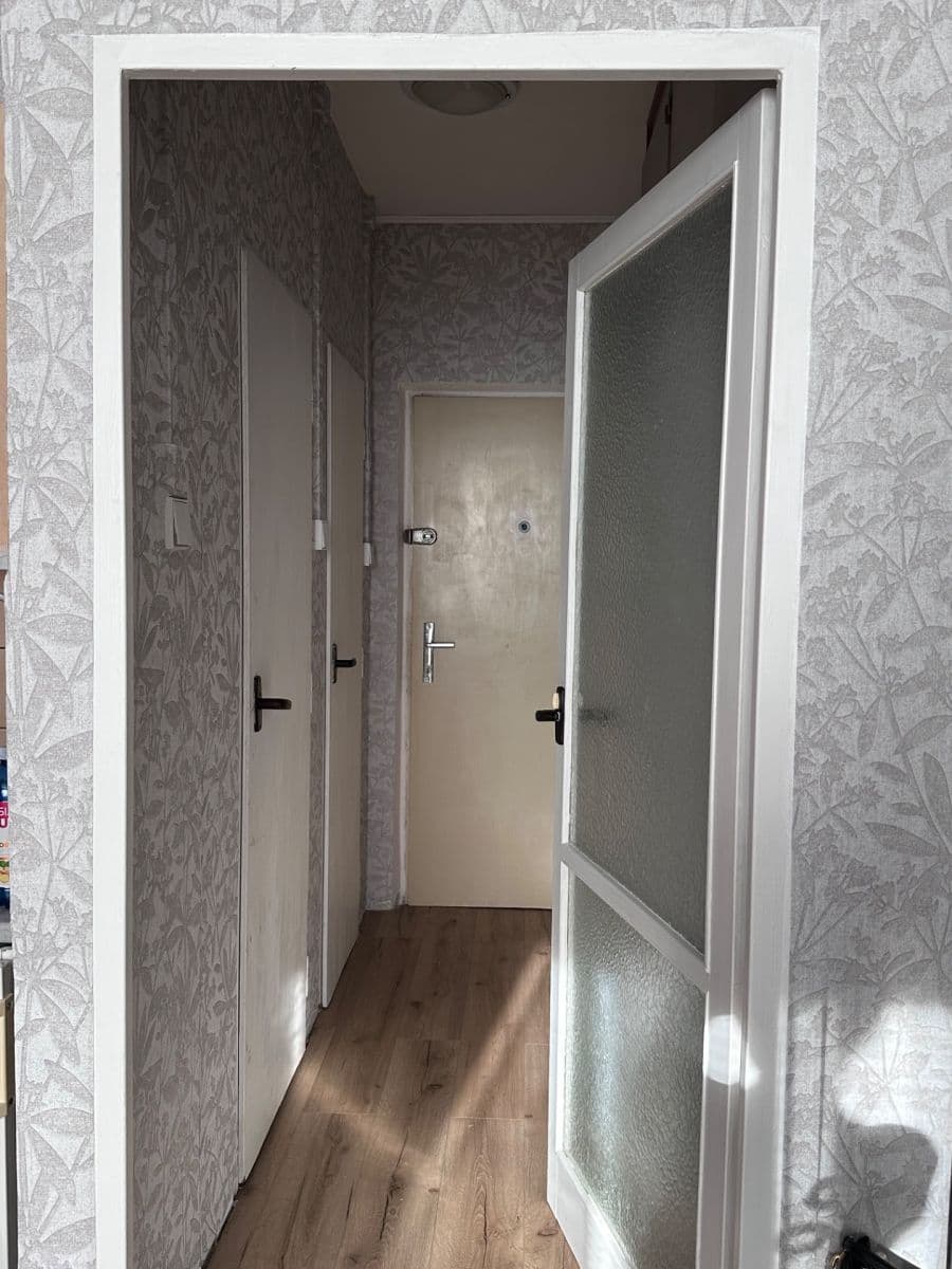 Prenájom bytu Garsoniéra 25 m², Jabloňová, Praha, Praha Prenájom bytu Garsoniéra 25 m², Jabloňová, Praha, Praha