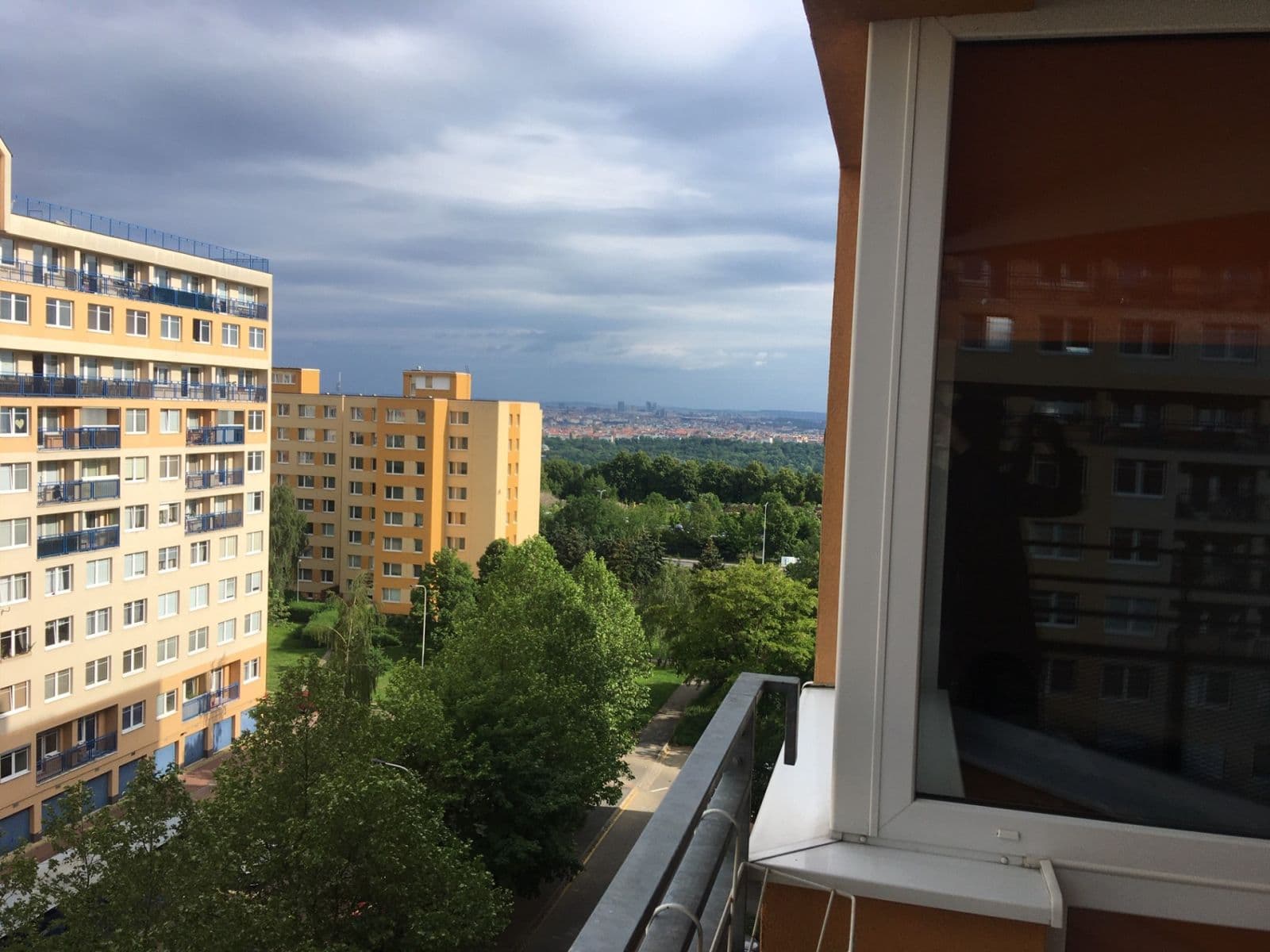 Prenájom bytu 1-izbový 41 m², Hnězdenská, Praha, Praha Prenájom bytu 1-izbový 41 m², Hnězdenská, Praha, Praha