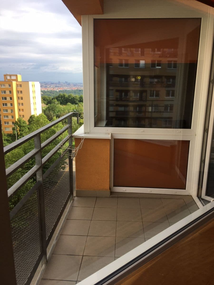 Prenájom bytu 1-izbový 41 m², Hnězdenská, Praha, Praha Prenájom bytu 1-izbový 41 m², Hnězdenská, Praha, Praha
