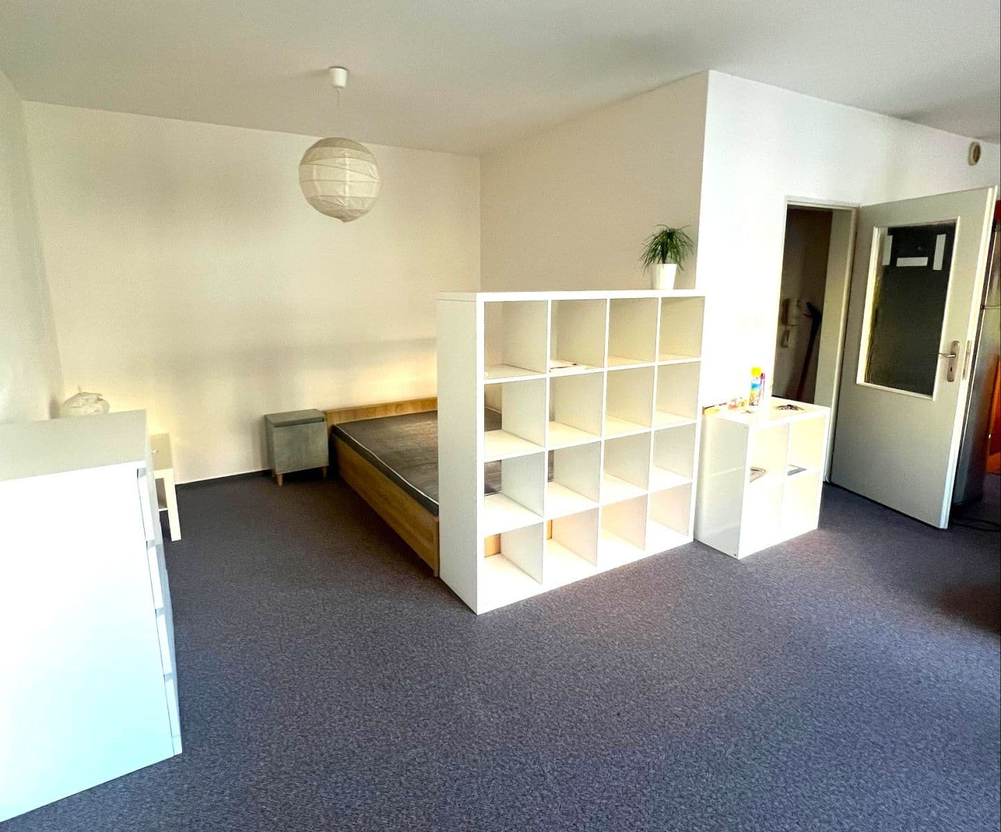 Prenájom bytu 1-izbový 41 m², Hnězdenská, Praha, Praha Prenájom bytu 1-izbový 41 m², Hnězdenská, Praha, Praha