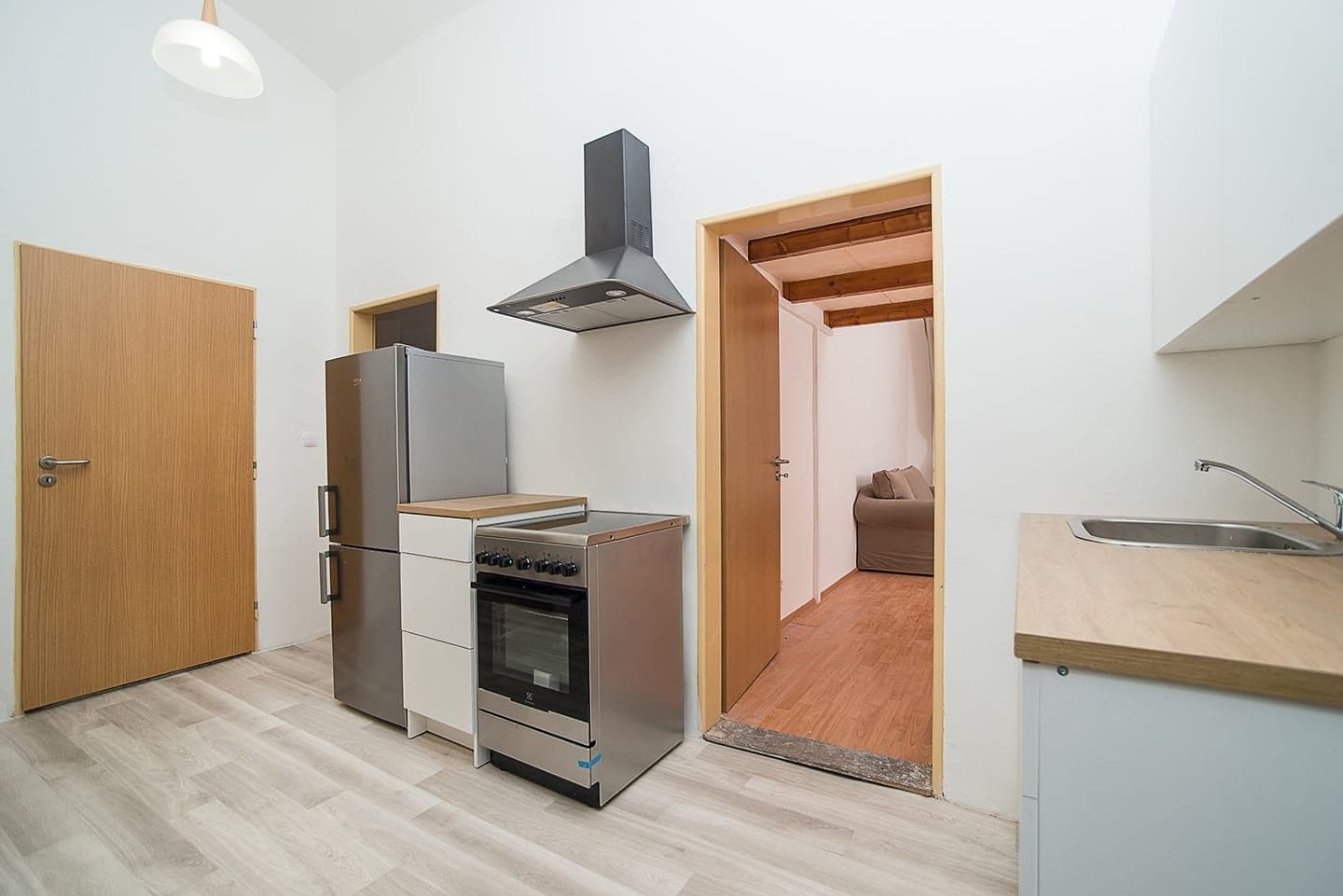 Prenájom bytu 3-izbový 90 m², Sudoměřská, Praha, Praha Prenájom bytu 3-izbový 90 m², Sudoměřská, Praha, Praha