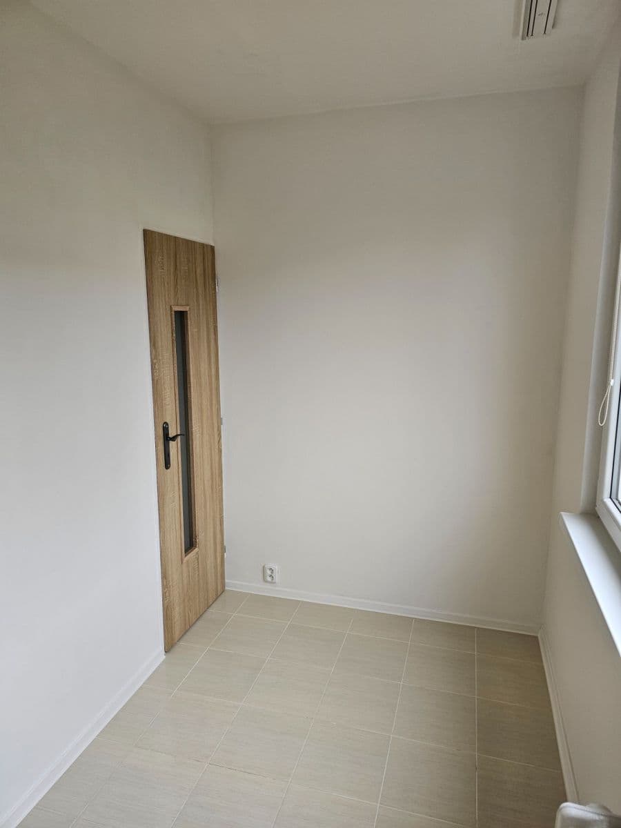 Prenájom bytu 2-izbový 65 m², Soukenická, Liberec, Liberecký kraj Prenájom bytu 2-izbový 65 m², Soukenická, Liberec, Liberecký kraj