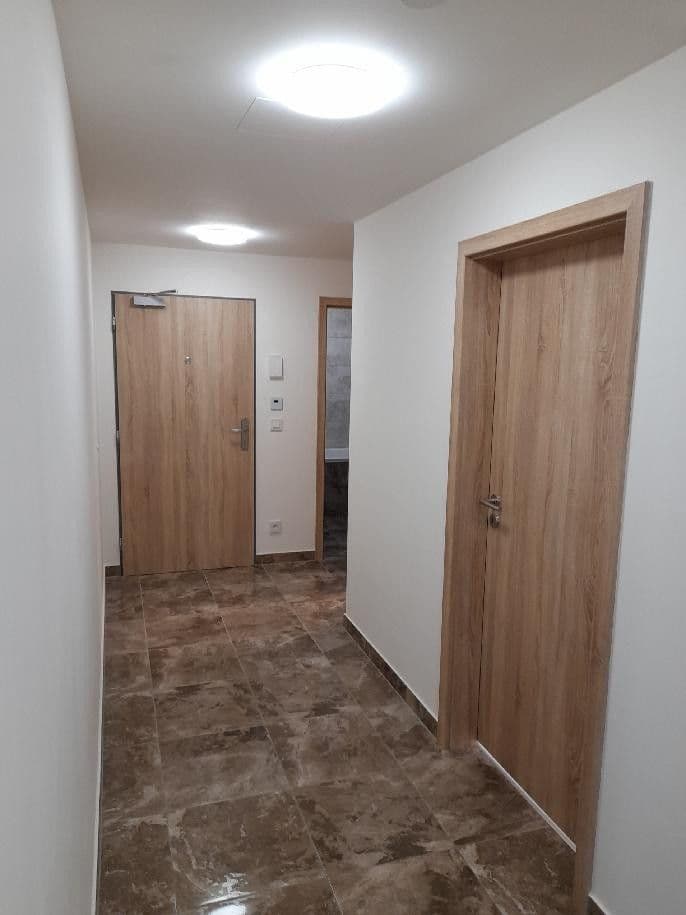 Prenájom bytu 3-izbový 70 m², U Továren, Praha, Praha Prenájom bytu 3-izbový 70 m², U Továren, Praha, Praha