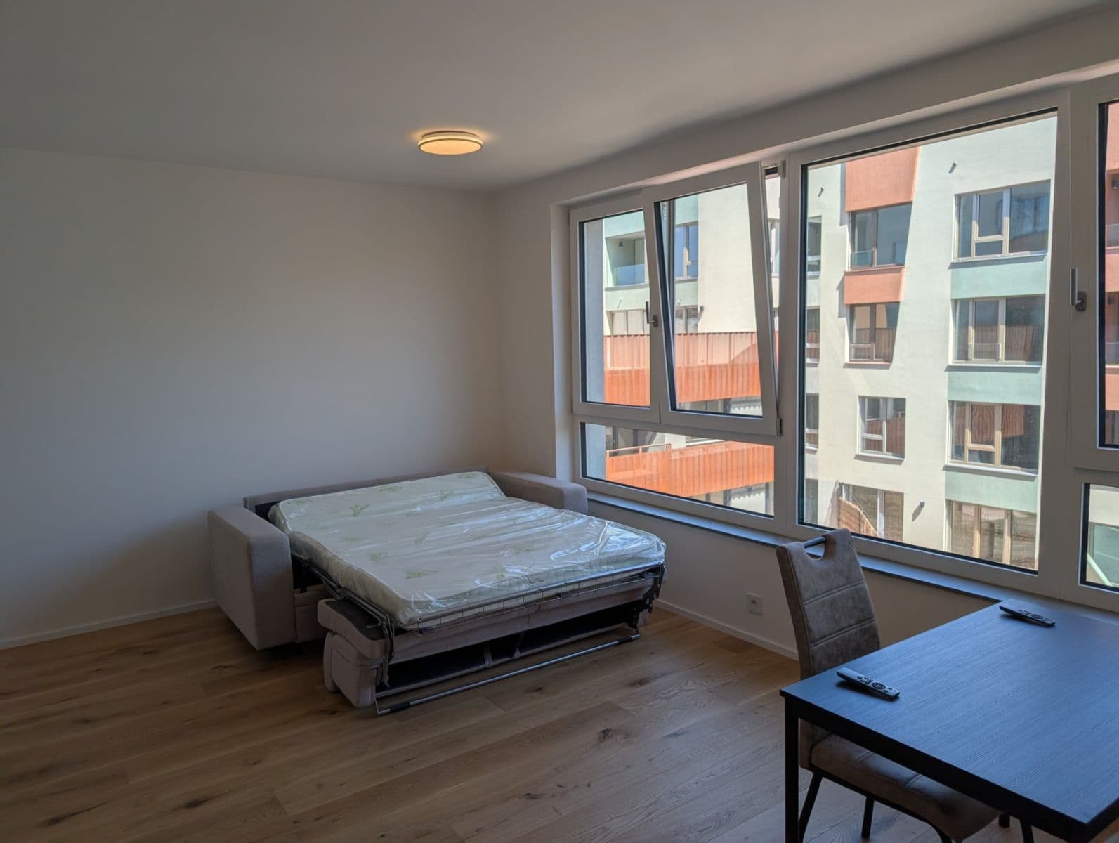 Prenájom bytu 1-izbový 33 m², U Komína, Praha, Praha Prenájom bytu 1-izbový 33 m², U Komína, Praha, Praha