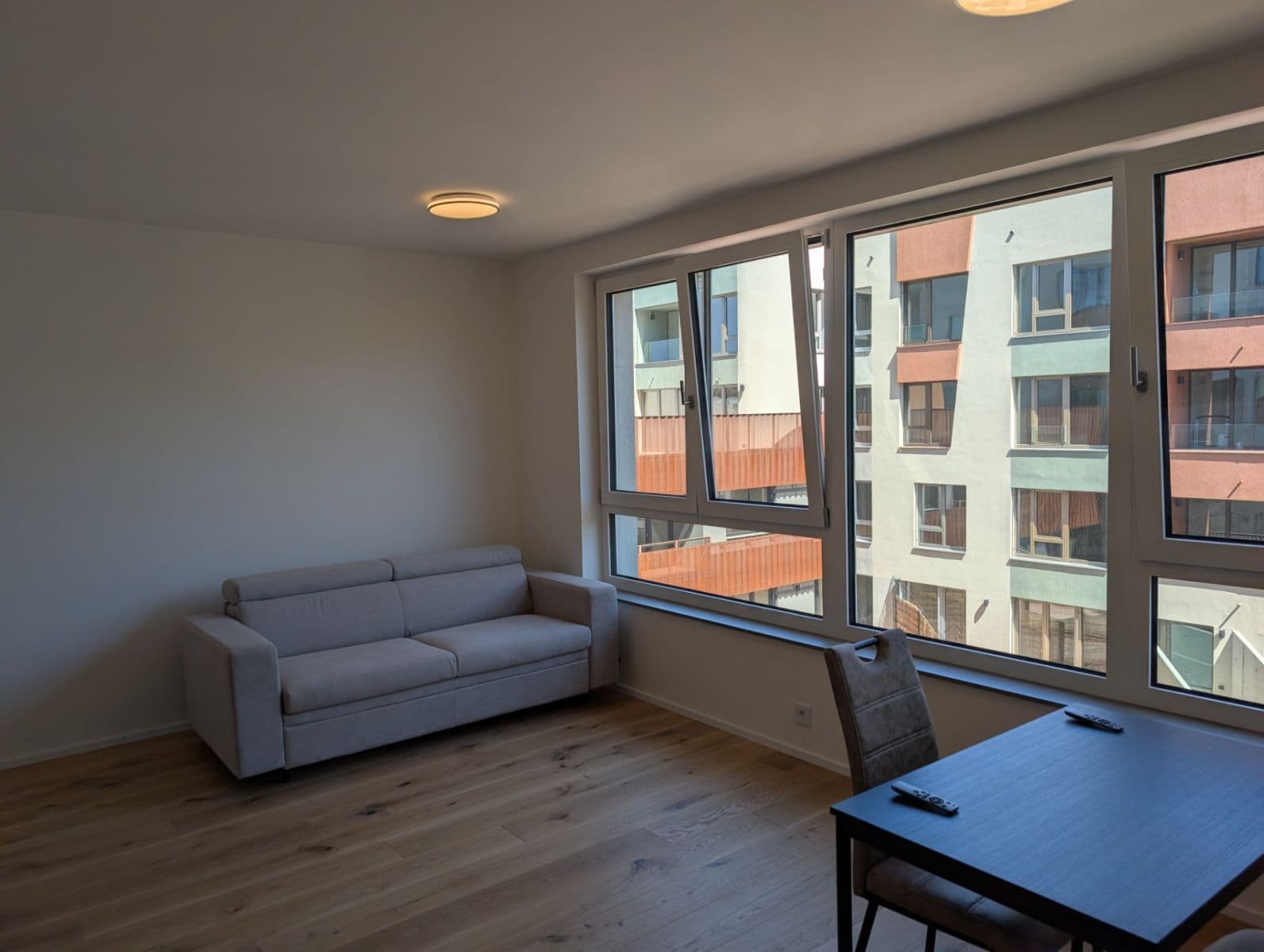 Prenájom bytu 1-izbový 33 m², U Komína, Praha, Praha Prenájom bytu 1-izbový 33 m², U Komína, Praha, Praha