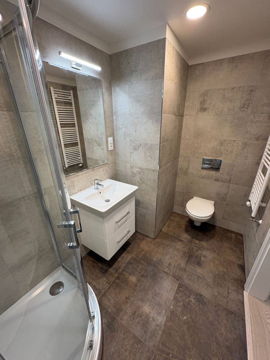 Prenájom bytu 1-izbový 33 m², Poděbradská, Praha, Praha Prenájom bytu 1-izbový 33 m², Poděbradská, Praha, Praha