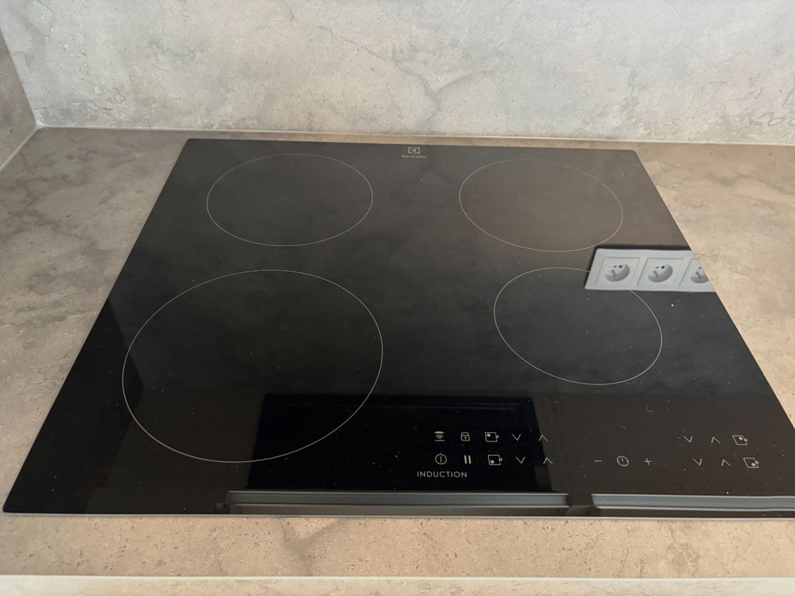 Prenájom bytu 1-izbový 33 m², Poděbradská, Praha, Praha Prenájom bytu 1-izbový 33 m², Poděbradská, Praha, Praha