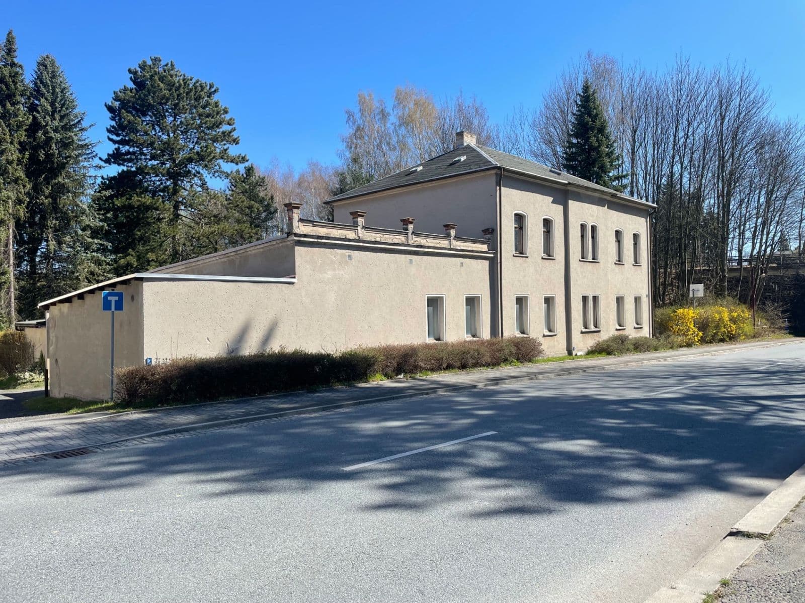 Predaj domu 200 m², pozemek 1.623 m², Hauptstraße, Oderwitz, Sasko Predaj domu 200 m², pozemek 1.623 m², Hauptstraße, Oderwitz, Sasko