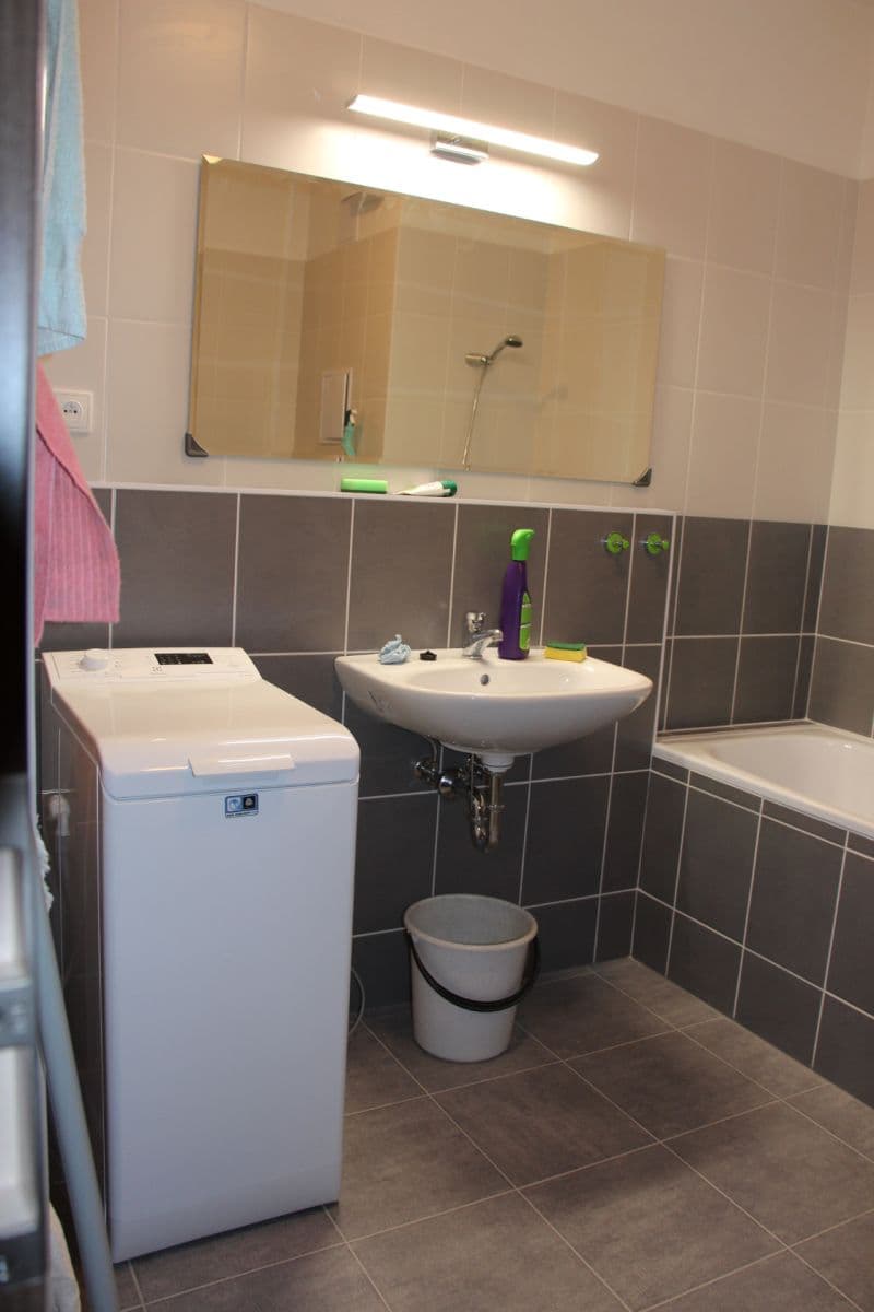 Prenájom bytu 2-izbový 53 m², Jaroslava Holečka, Kladno, Středočeský kraj Prenájom bytu 2-izbový 53 m², Jaroslava Holečka, Kladno, Středočeský kraj