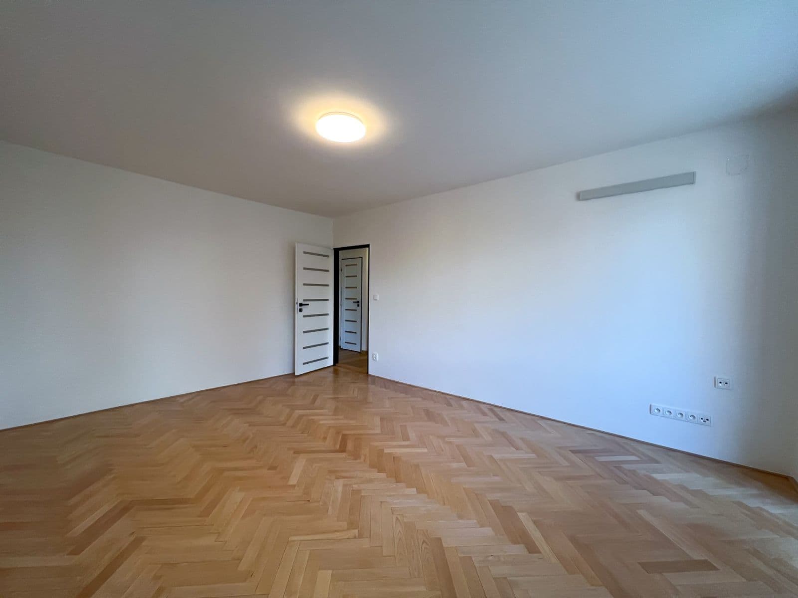 Prenájom bytu 2-izbový 64 m², Uprkova, Brno, Jihomoravský kraj Prenájom bytu 2-izbový 64 m², Uprkova, Brno, Jihomoravský kraj