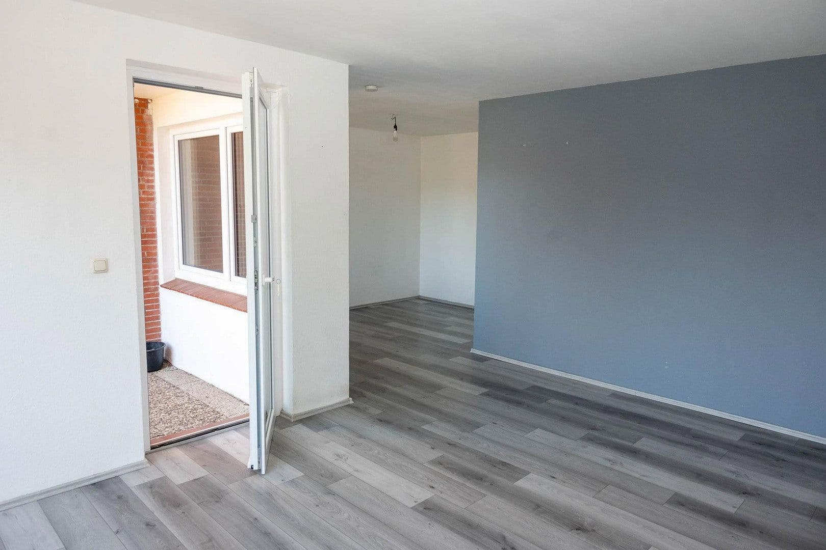Predaj domu 98 m², pozemek 172 m², Schölischer Hochfeld 25, Stade, Dolné Sasko Predaj domu 98 m², pozemek 172 m², Schölischer Hochfeld 25, Stade, Dolné Sasko