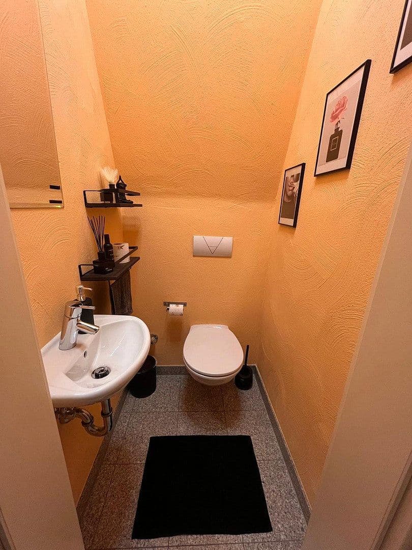 Predaj bytu 2-izbový 80 m², Bergisch Gladbach, Severné Porýnie - Westfálsko Predaj bytu 2-izbový 80 m², Bergisch Gladbach, Severné Porýnie - Westfálsko