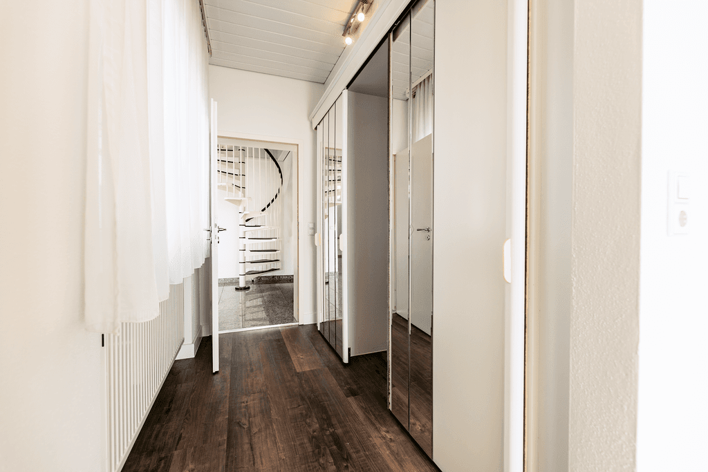 Predaj domu 264 m², pozemek 600 m², Mering, Bavorsko Predaj domu 264 m², pozemek 600 m², Mering, Bavorsko