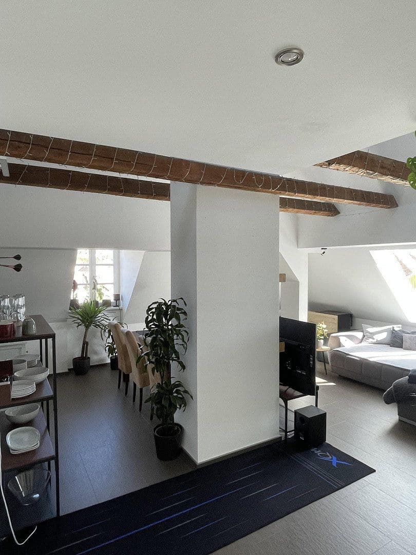 Prenájom bytu 2-izbový 80 m², Bruck i.d.OPf., Bavorsko Prenájom bytu 2-izbový 80 m², Bruck i.d.OPf., Bavorsko