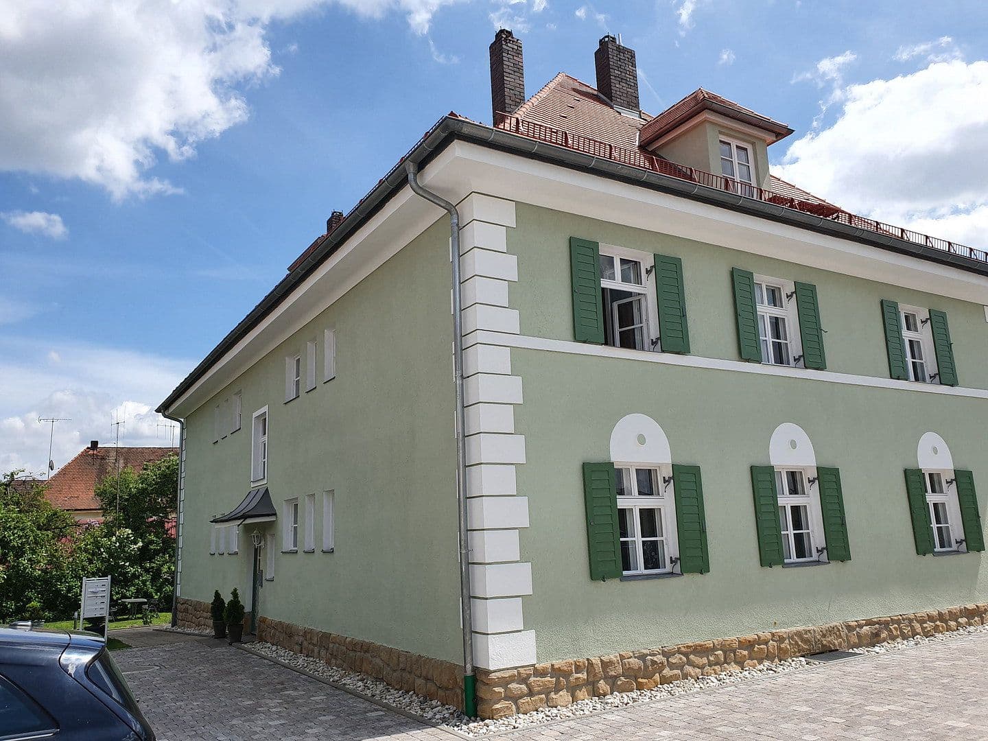 Prenájom bytu 2-izbový 80 m², Bruck i.d.OPf., Bavorsko Prenájom bytu 2-izbový 80 m², Bruck i.d.OPf., Bavorsko