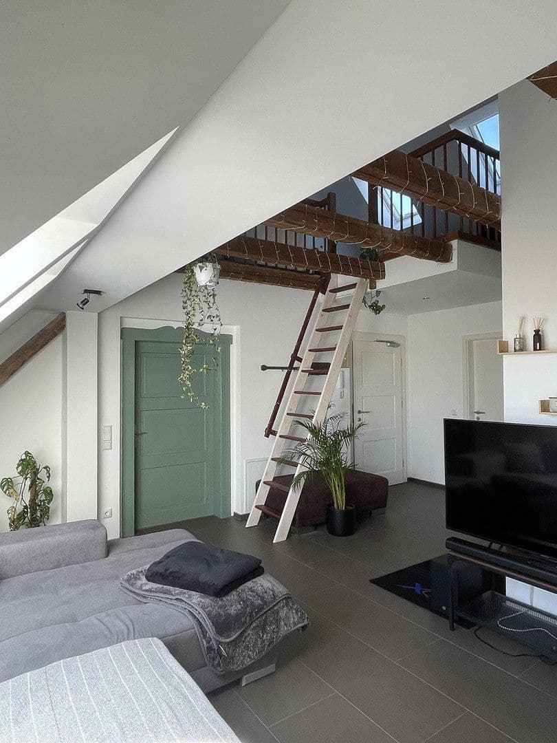Prenájom bytu 2-izbový 80 m², Bruck i.d.OPf., Bavorsko Prenájom bytu 2-izbový 80 m², Bruck i.d.OPf., Bavorsko