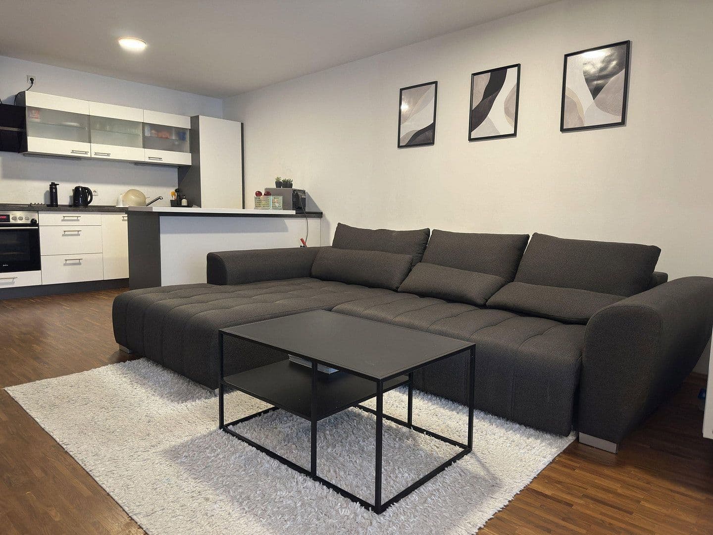 Prenájom bytu 3-izbový 115 m², Pielenhofen, Bavorsko Prenájom bytu 3-izbový 115 m², Pielenhofen, Bavorsko