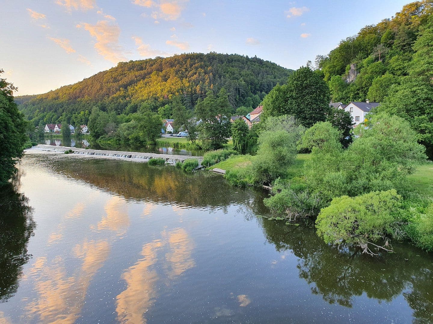 Prenájom bytu 3-izbový 115 m², Pielenhofen, Bavorsko Prenájom bytu 3-izbový 115 m², Pielenhofen, Bavorsko