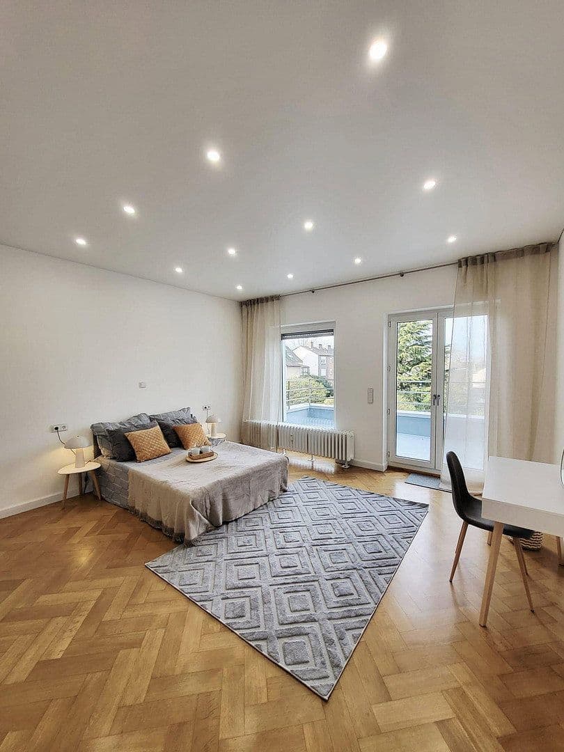 Prenájom bytu 3-izbový 106 m², Mulheim an der Ruhr, Severné Porýnie - Westfálsko Prenájom bytu 3-izbový 106 m², Mulheim an der Ruhr, Severné Porýnie - Westfálsko