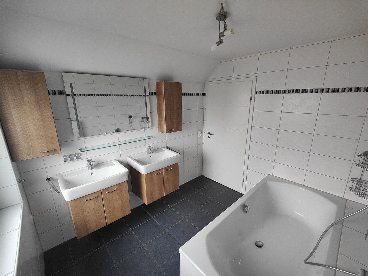 Predaj domu 150 m², pozemek 429 m², Bedburg, Severné Porýnie - Westfálsko Predaj domu 150 m², pozemek 429 m², Bedburg, Severné Porýnie - Westfálsko
