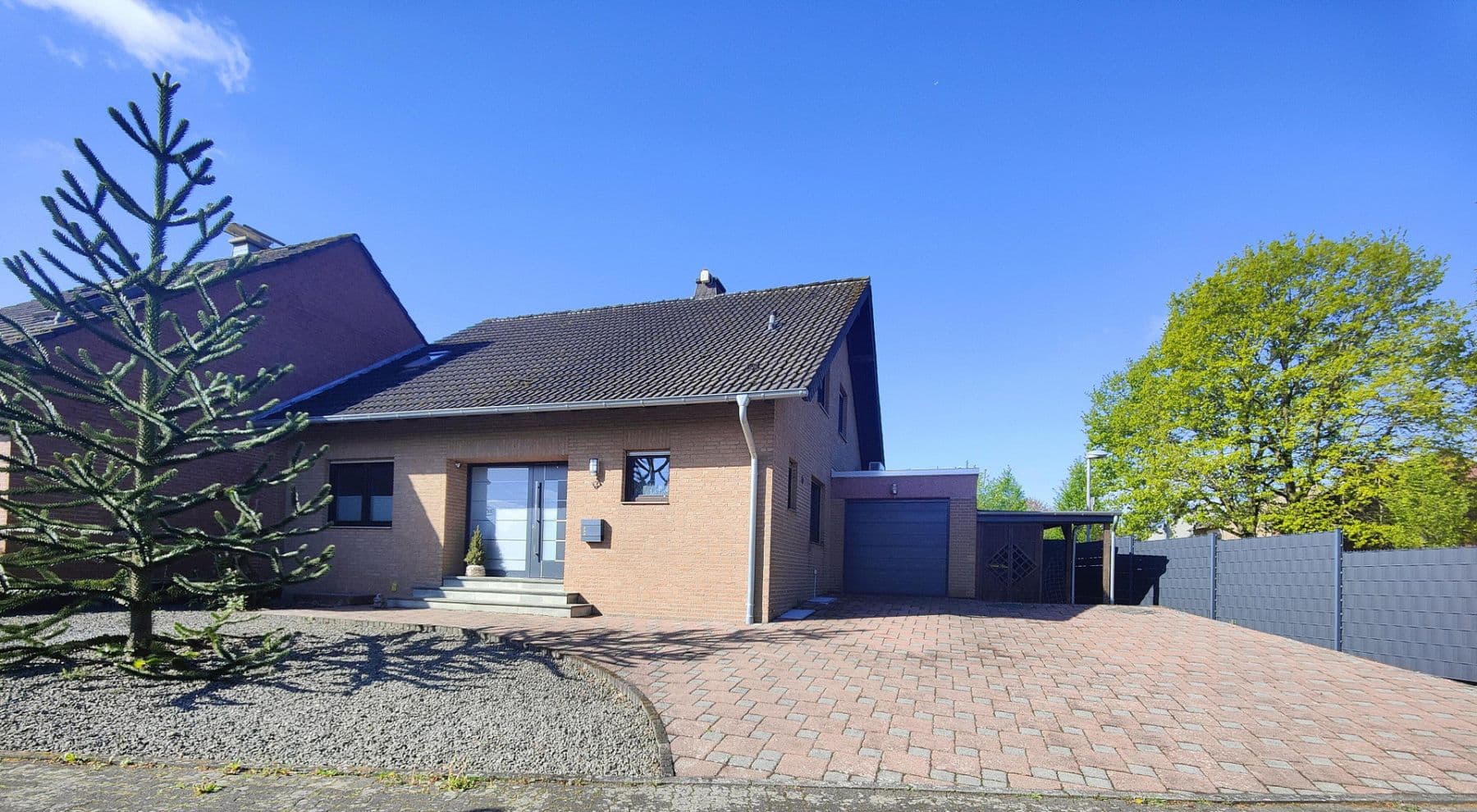 Predaj domu 150 m², pozemek 429 m², Bedburg, Severné Porýnie - Westfálsko Predaj domu 150 m², pozemek 429 m², Bedburg, Severné Porýnie - Westfálsko