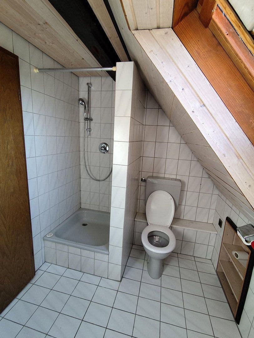 Predaj domu 192 m², pozemek 145 m², Am Leurenberg 18, Nürtingen, Bádensko-Wurttembersko Predaj domu 192 m², pozemek 145 m², Am Leurenberg 18, Nürtingen, Bádensko-Wurttembersko