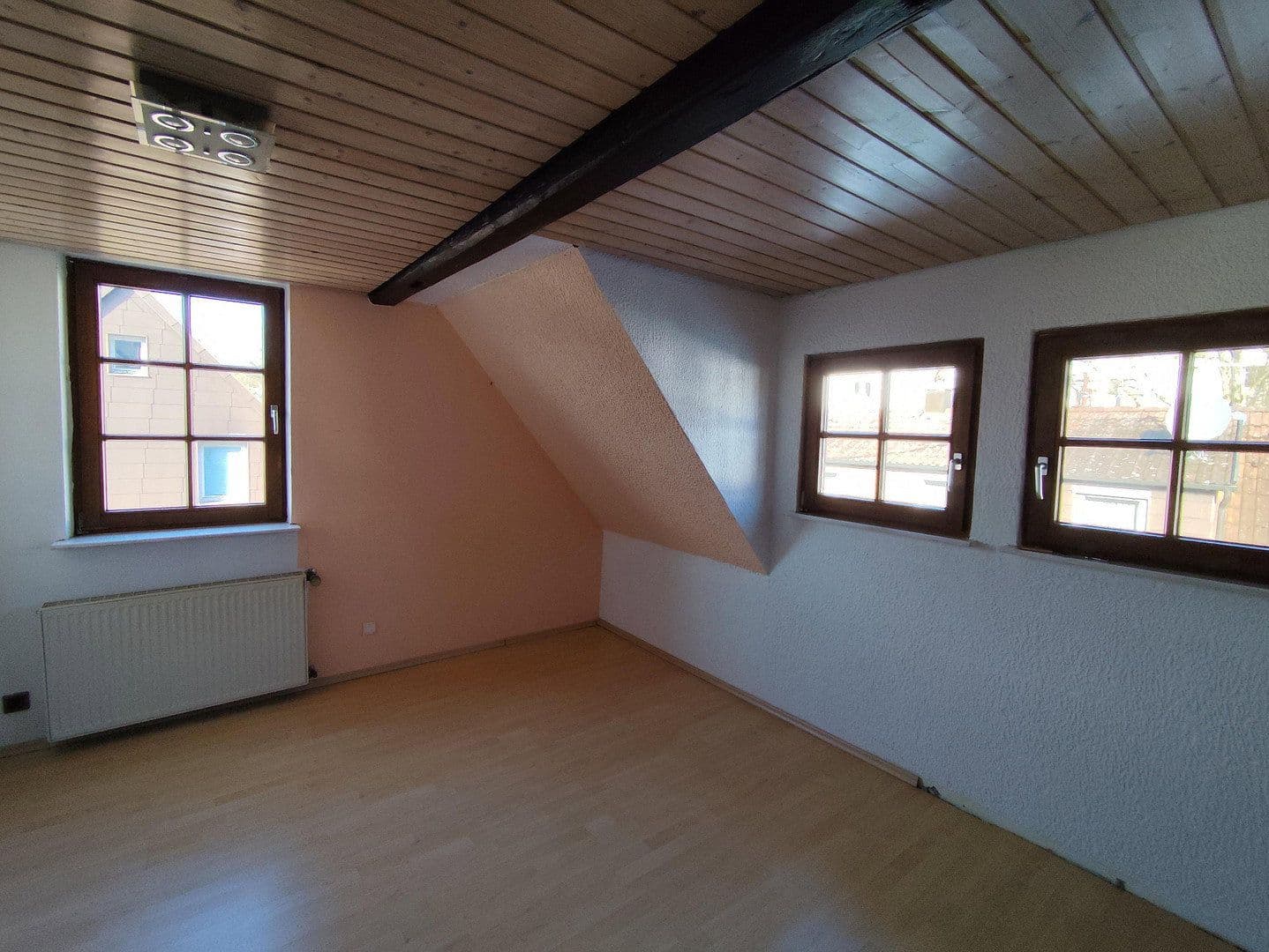 Predaj domu 192 m², pozemek 145 m², Am Leurenberg 18, Nürtingen, Bádensko-Wurttembersko Predaj domu 192 m², pozemek 145 m², Am Leurenberg 18, Nürtingen, Bádensko-Wurttembersko