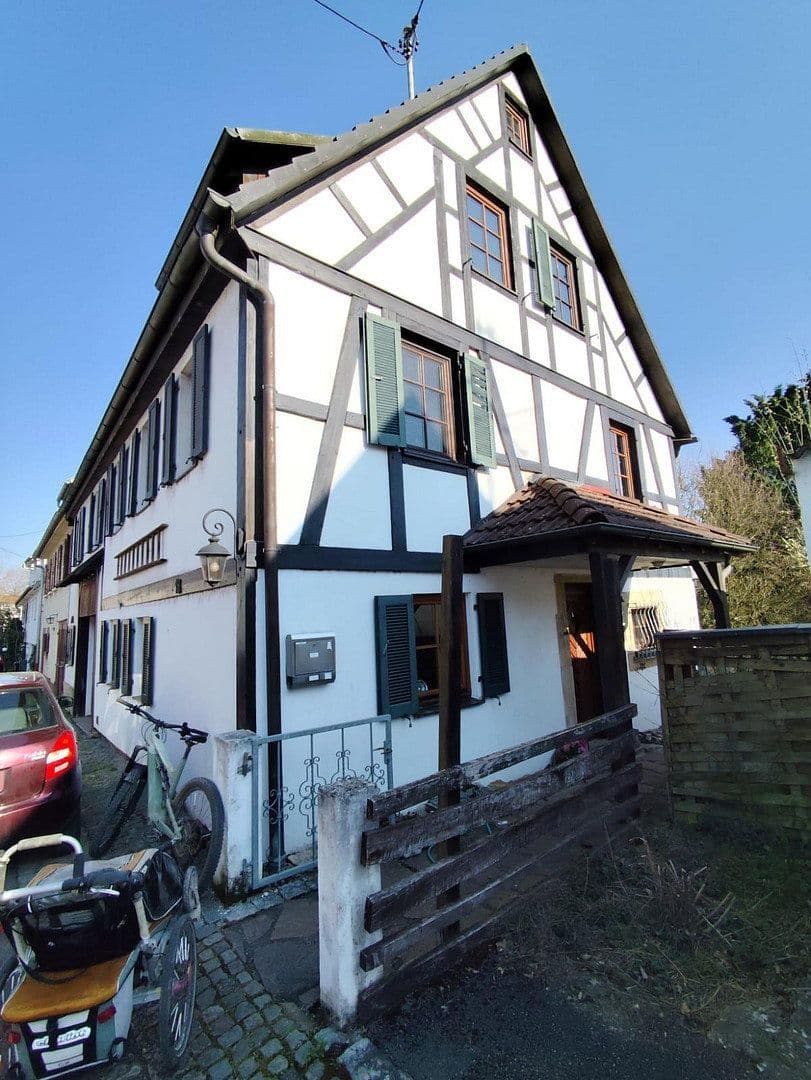 Predaj domu 192 m², pozemek 145 m², Am Leurenberg 18, Nürtingen, Bádensko-Wurttembersko Predaj domu 192 m², pozemek 145 m², Am Leurenberg 18, Nürtingen, Bádensko-Wurttembersko
