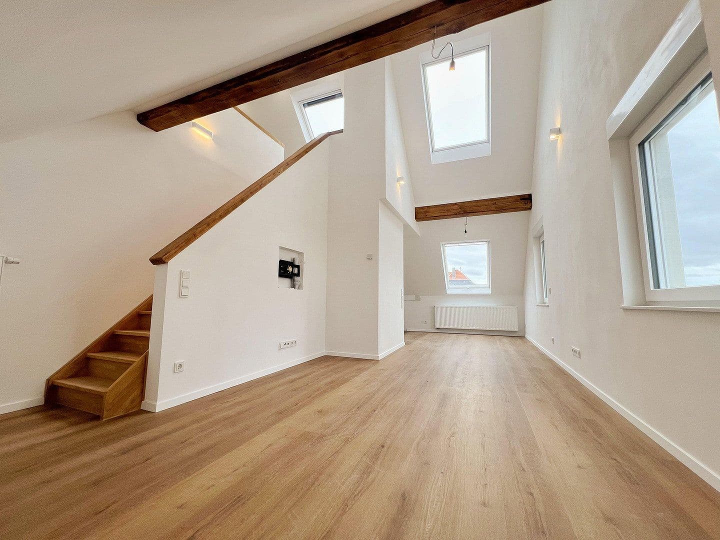 Prenájom bytu 4-izbový 120 m², Pfarrer-Werr-Straße, 40, Troisdorf, Severné Porýnie - Westfálsko Prenájom bytu 4-izbový 120 m², Pfarrer-Werr-Straße, 40, Troisdorf, Severné Porýnie - Westfálsko