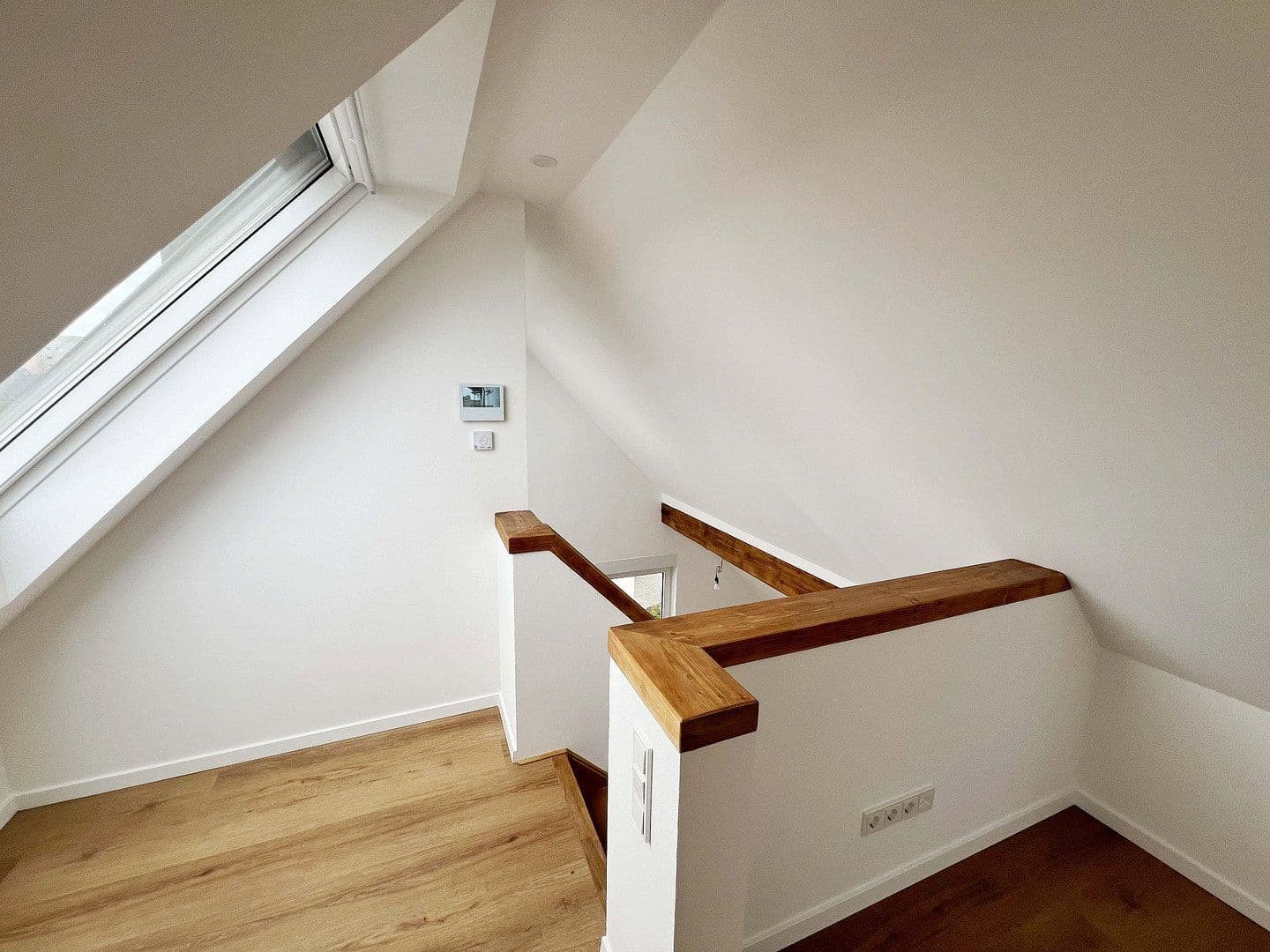 Prenájom bytu 4-izbový 120 m², Pfarrer-Werr-Straße, 40, Troisdorf, Severné Porýnie - Westfálsko Prenájom bytu 4-izbový 120 m², Pfarrer-Werr-Straße, 40, Troisdorf, Severné Porýnie - Westfálsko