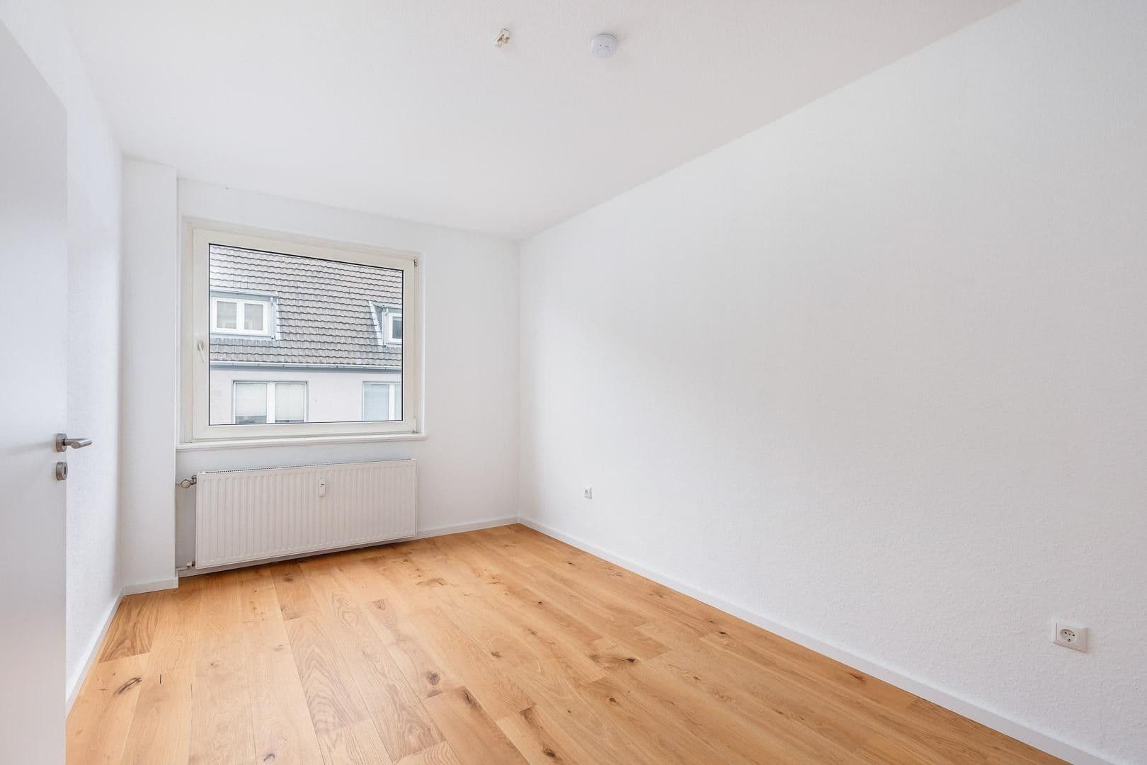 Prenájom bytu 2-izbový 54 m², Helmutstraße 2, Düsseldorf, Severné Porýnie - Westfálsko Prenájom bytu 2-izbový 54 m², Helmutstraße 2, Düsseldorf, Severné Porýnie - Westfálsko