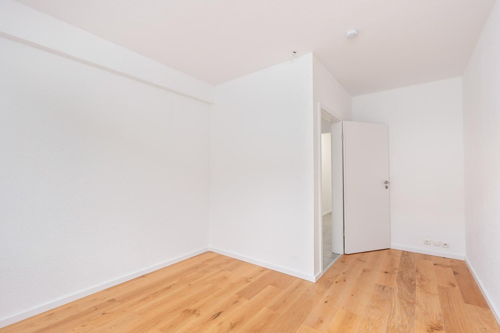 Prenájom bytu 2-izbový 54 m², Helmutstraße 2, Düsseldorf, Severné Porýnie - Westfálsko Prenájom bytu 2-izbový 54 m², Helmutstraße 2, Düsseldorf, Severné Porýnie - Westfálsko