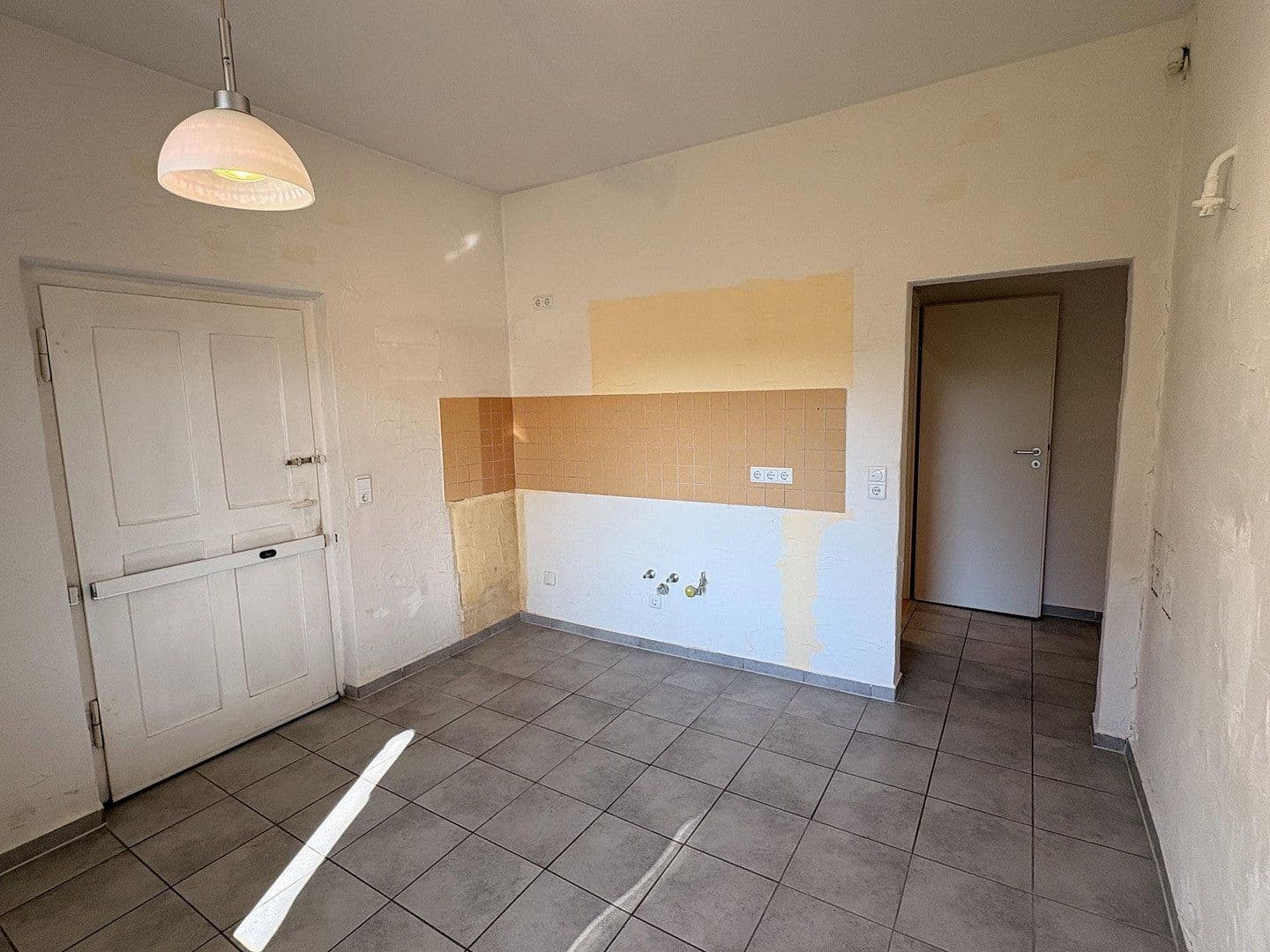 Prenájom bytu 2-izbový 61 m², Sebastianistr. 6, Koblenz, Porýnie-Falcko Prenájom bytu 2-izbový 61 m², Sebastianistr. 6, Koblenz, Porýnie-Falcko