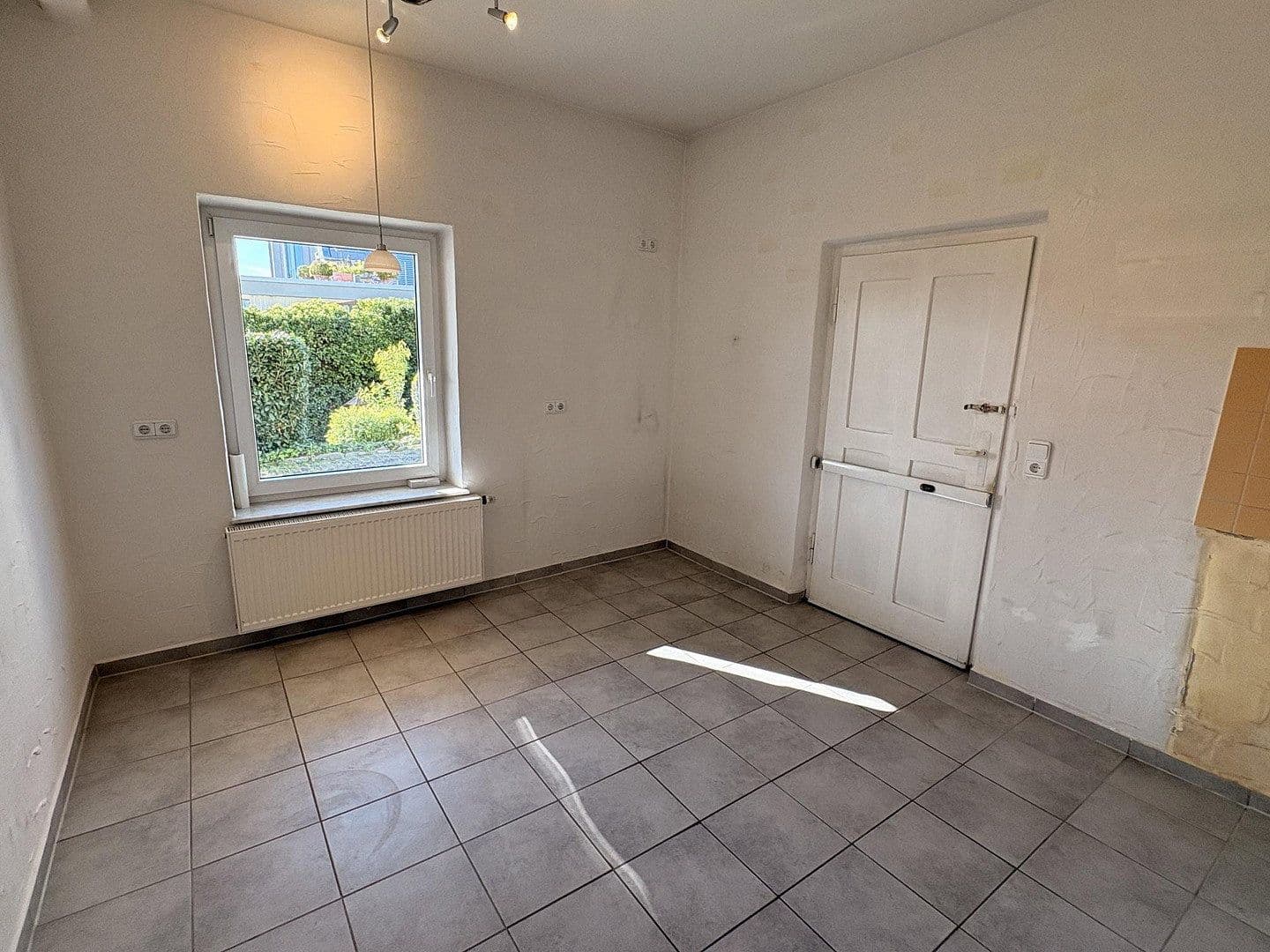 Prenájom bytu 2-izbový 61 m², Sebastianistr. 6, Koblenz, Porýnie-Falcko Prenájom bytu 2-izbový 61 m², Sebastianistr. 6, Koblenz, Porýnie-Falcko