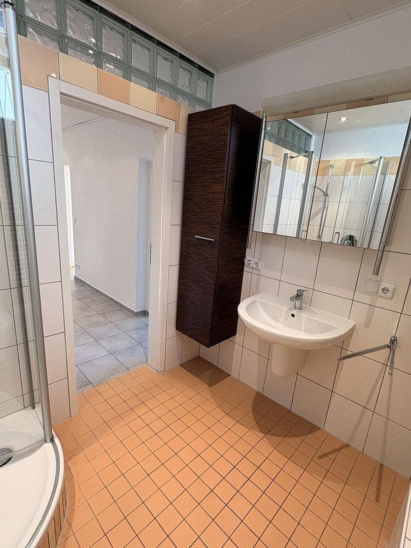 Prenájom bytu 2-izbový 61 m², Sebastianistr. 6, Koblenz, Porýnie-Falcko Prenájom bytu 2-izbový 61 m², Sebastianistr. 6, Koblenz, Porýnie-Falcko