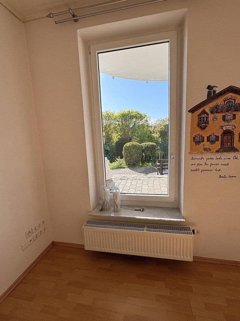 Prenájom bytu 2-izbový 61 m², Sebastianistr. 6, Koblenz, Porýnie-Falcko Prenájom bytu 2-izbový 61 m², Sebastianistr. 6, Koblenz, Porýnie-Falcko