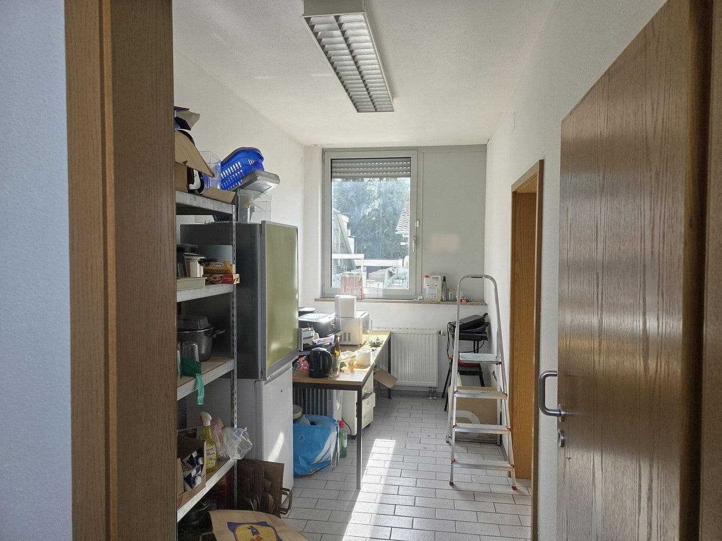 Prenájom nebytového priestoru 454 m², Plüderhausen, Bádensko-Wurttembersko Prenájom nebytového priestoru 454 m², Plüderhausen, Bádensko-Wurttembersko