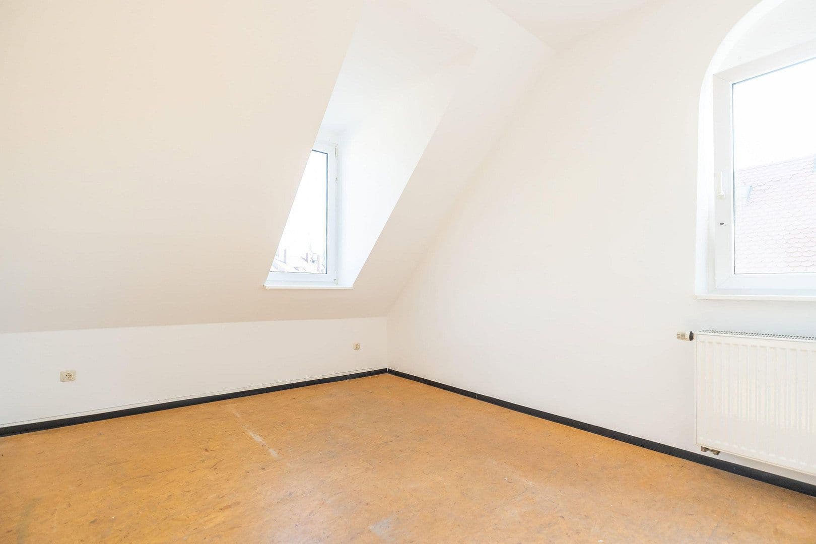 Predaj domu 733 m², pozemek 450 m², Nürnberg, Bavorsko Predaj domu 733 m², pozemek 450 m², Nürnberg, Bavorsko
