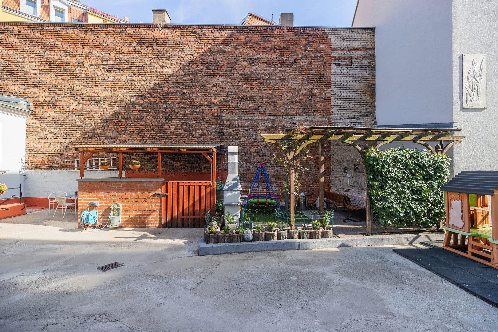Predaj domu 733 m², pozemek 450 m², Nürnberg, Bavorsko Predaj domu 733 m², pozemek 450 m², Nürnberg, Bavorsko