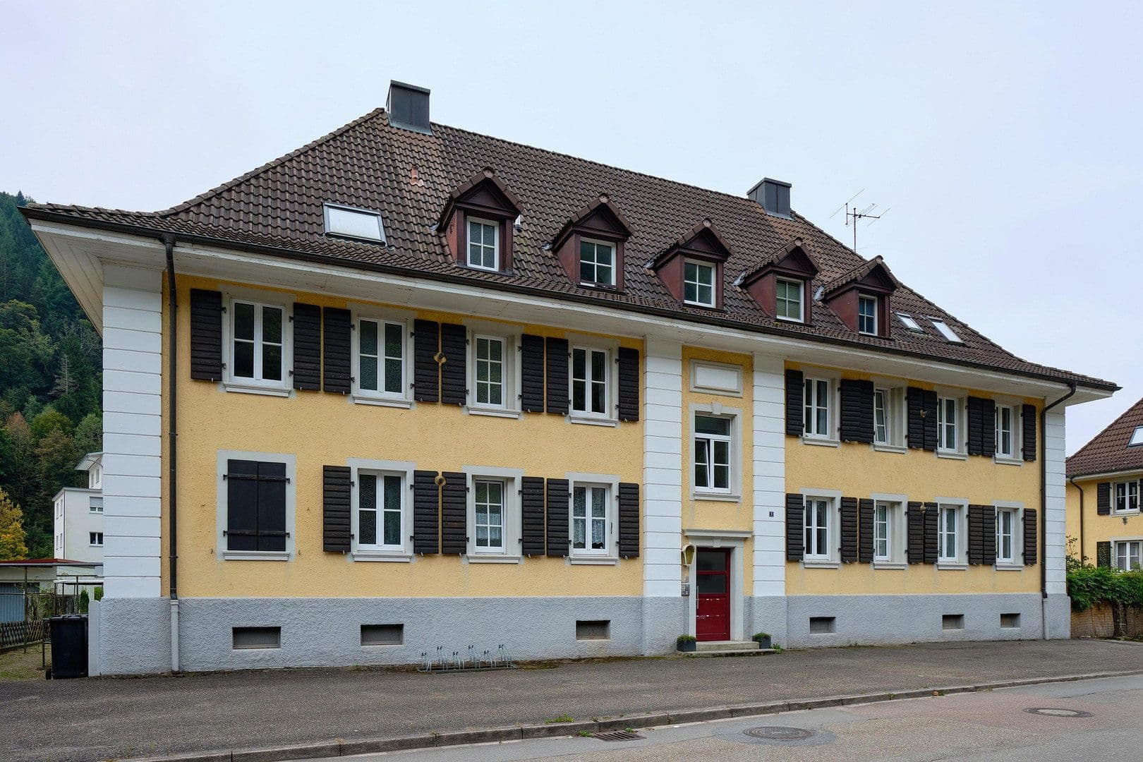 Prenájom bytu 3-izbový 96 m², Wolfach, Bádensko-Wurttembersko Prenájom bytu 3-izbový 96 m², Wolfach, Bádensko-Wurttembersko