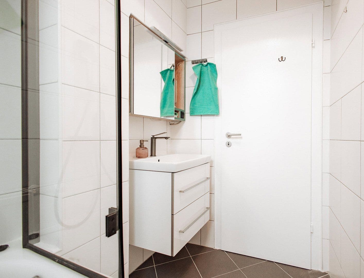 Prenájom bytu 2-izbový 67 m², Adolf-Flecken Str., Neuss, Severné Porýnie - Westfálsko Prenájom bytu 2-izbový 67 m², Adolf-Flecken Str., Neuss, Severné Porýnie - Westfálsko