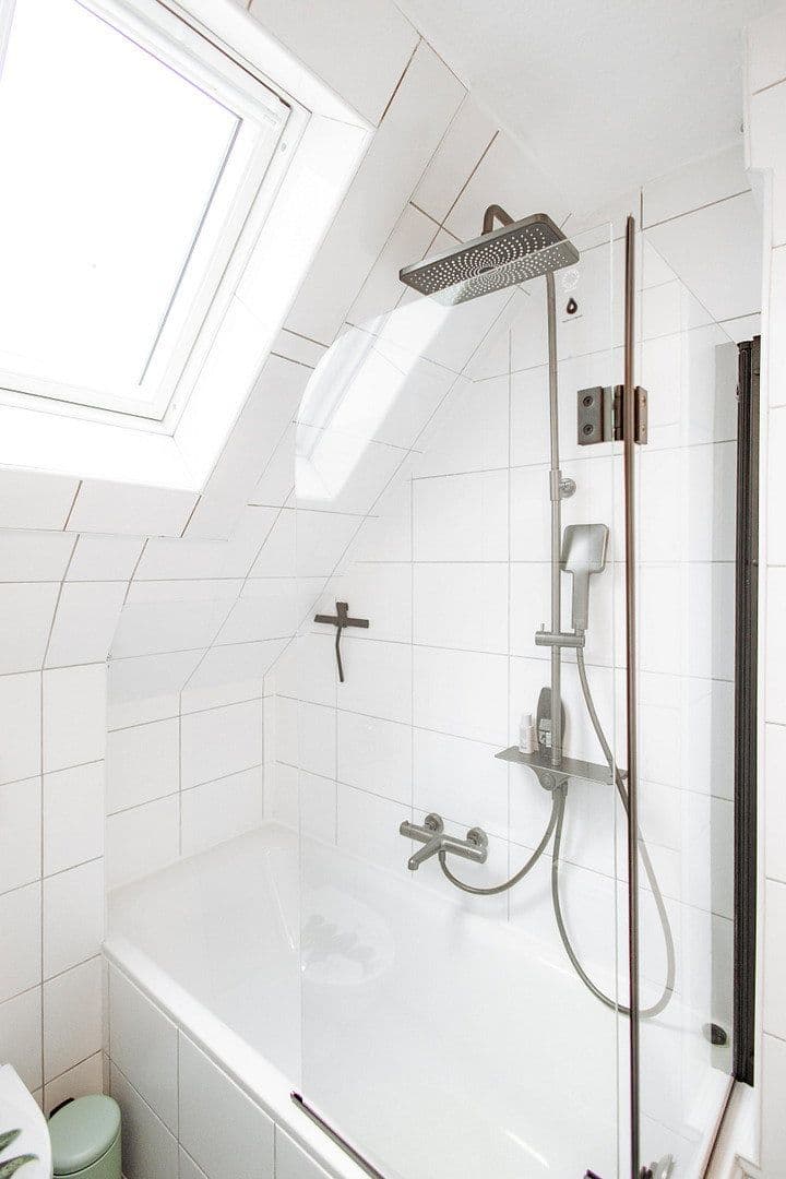 Prenájom bytu 2-izbový 67 m², Adolf-Flecken Str., Neuss, Severné Porýnie - Westfálsko Prenájom bytu 2-izbový 67 m², Adolf-Flecken Str., Neuss, Severné Porýnie - Westfálsko