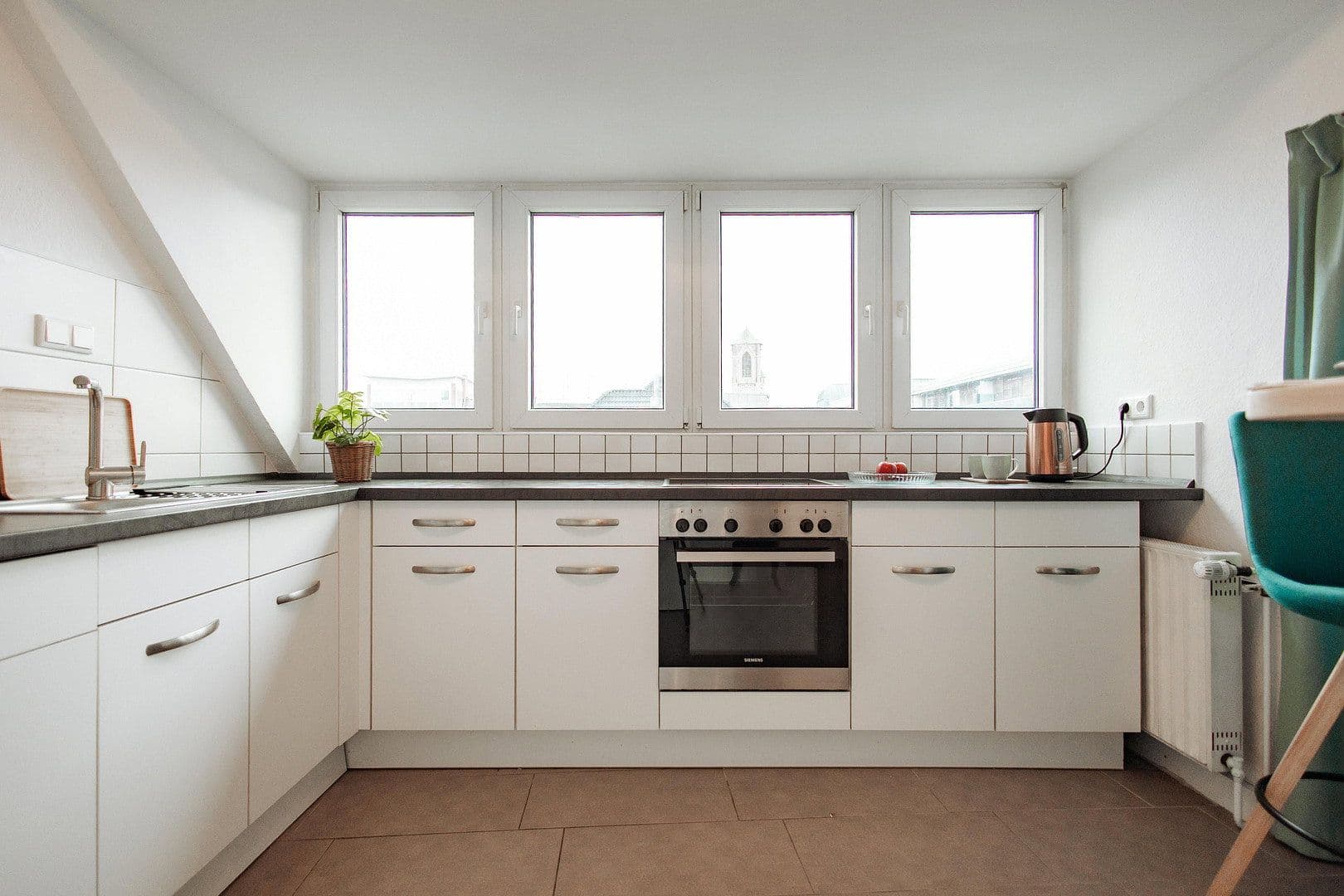 Prenájom bytu 2-izbový 67 m², Adolf-Flecken Str., Neuss, Severné Porýnie - Westfálsko Prenájom bytu 2-izbový 67 m², Adolf-Flecken Str., Neuss, Severné Porýnie - Westfálsko